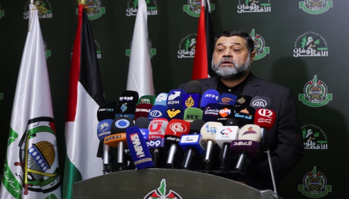 حمدان: حماس تنظر بإيجابية لتصريحات بايدن.. ونتنياهو من يعرقل كل الجهود