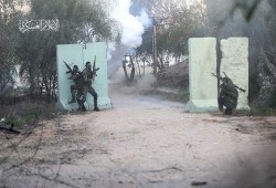 القسام تواصل تدمير دبابات العدوّ وآلياته وتنفذ إنزالًا خلف خطوطه