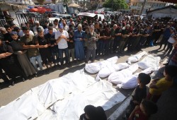 8 مجازر و77 شهيدًا بعدوان الاحتلال على غزة في 24 ساعة