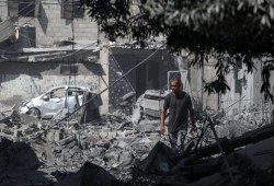 المرصد الأورومتوسطي يدعو للتحقيق في استخدام الرصيف الأمريكي العائم بمجزرة النصيرات