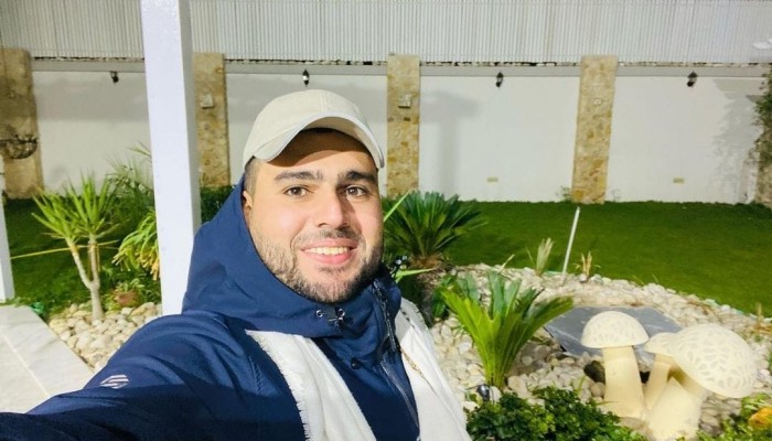 البروفيسور الفلسطيني عائد زهد يرثي أبناءه.. وإشادة واسعة ببطولتهم في ملحمة النصيرات