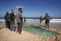 مسئول أممي شاهد على جريمة قتل صهيونية بحق صيادين في غزة