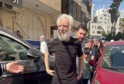 الإفراج عن رئيس المجلس التشريعي عزيز دويك بعد اعتقاله فجراً