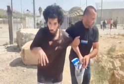 الاحتلال أفرج عن الأسير الفلسطيني عبيات بحالة صحية صادمة