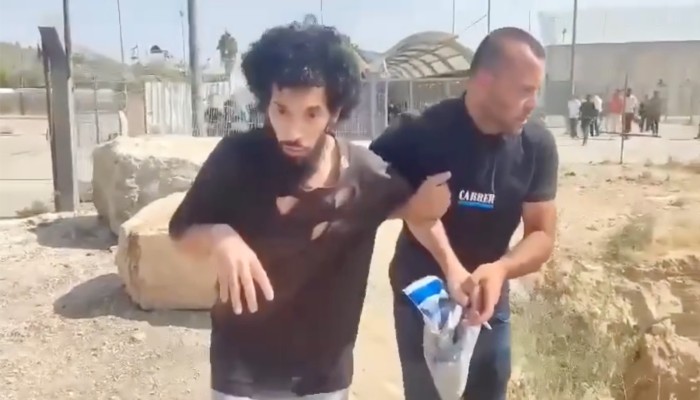 الاحتلال أفرج عن الأسير الفلسطيني عبيات بحالة صحية صادمة