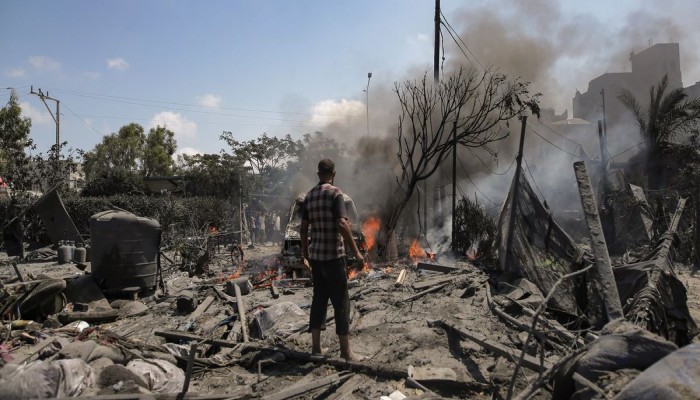 صخيفة أمريكية: الاحتلال قصف مواصي خان يونس بـ 8 أطنان من القنابل