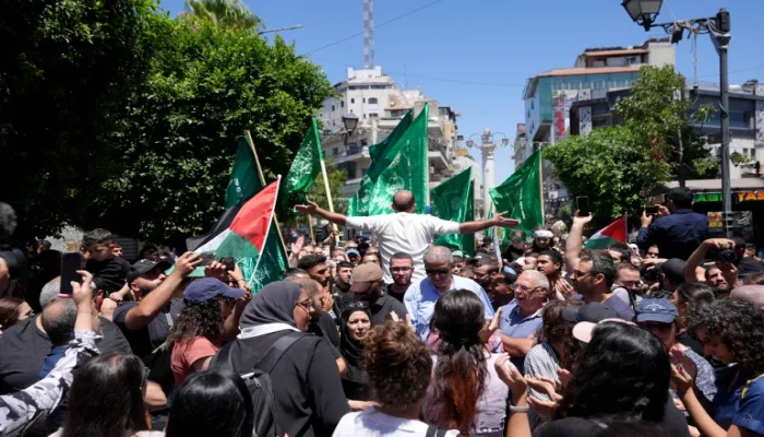 مسيرات حاشدة بالضفة المحتلة تندد بجريمة اغتيال إسماعيل هنية