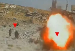 القسام تصطاد قوة للاحتلال بمنطقة مدمرة بالكامل وتهدي النصر للقائد الشهيد هنية