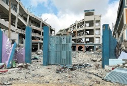 وزير التعليم بغزة: قررنا العودة للتدريس من خلال الخيام برغم القصف العشوائي