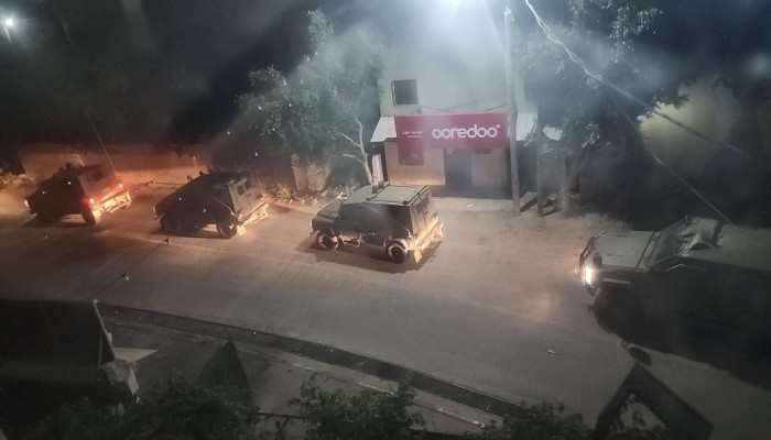 مواجهات واشتباكات مع الاحتلال خلال حملة دهم واعتقالات في الضفة