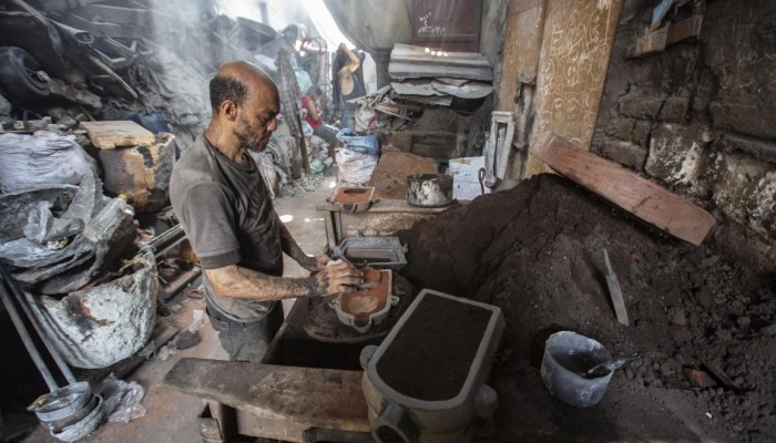 ارتفاع أسعار الكهرباء يهدد شركة مصر للألمونيوم بالإفلاس