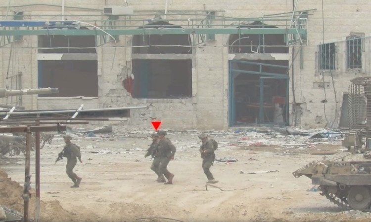 القسام تقنص جندياً والسرايا تهاجم مبنى تحصنت فيه قوة صهيونية