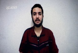 القسام تبث تسجيلا للأسير الأمريكي.. وجّه مناشدة لبايدن قبل مقتله