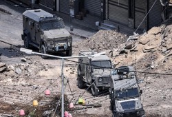 الطفل ماجد أبو زينة .. قتله جيش الاحتلال ونكل به في مخيم الفارعة