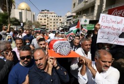 الاحتلال يحول موقع اغتيال المتضامنة الأمريكية التركية إلى منطقة عسكرية