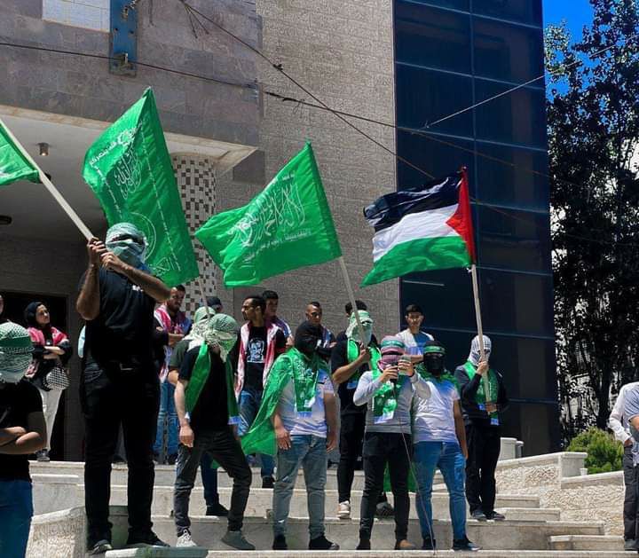 عائلات الخليل تقطع الطريق على محاولات السلطة لتشويه المقاومة