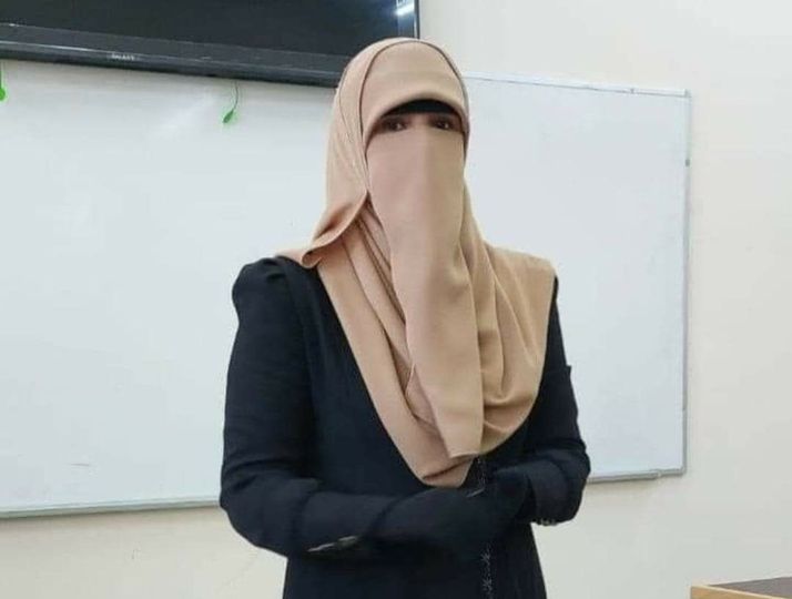 استشهاد الإعلامية وفاء العديني مع زوجها وطفليها بقصف صهيوني على غزة