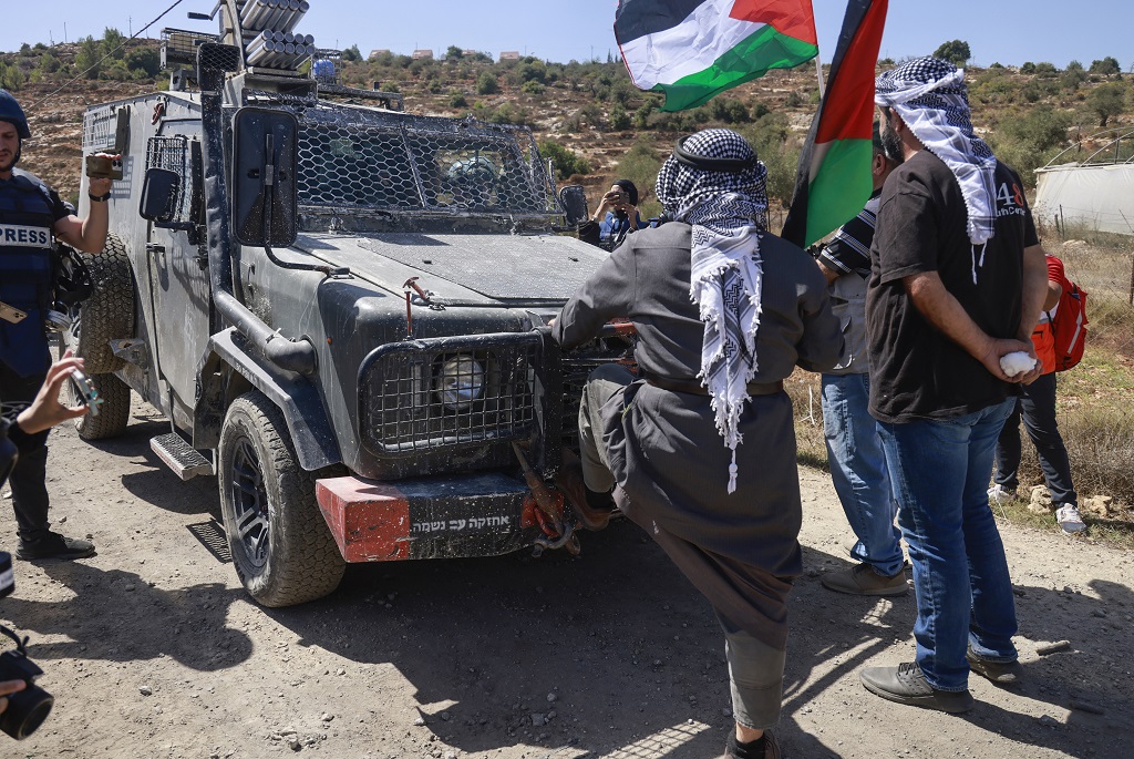 مواجهات مع الاحتلال في نابلس وبيت لحم