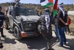 مواجهات مع الاحتلال في نابلس وبيت لحم