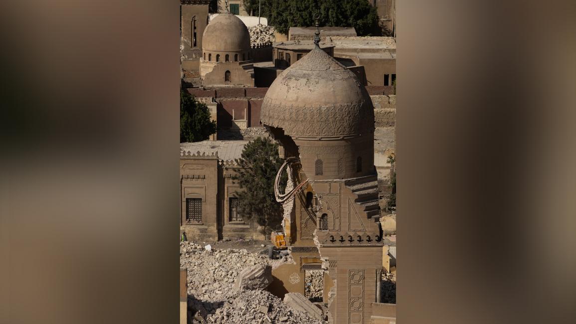 غضب عارم من  تدمير نظام الانقلاب مقابر تاريخية