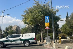 الاحتلال يغلق عدة أحياء في الخليل لدفن جندي صهيوني قتل بغزة