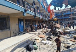 10 شهداء و20 جريحا بمجزرة صهيونية في مدرسة بمخيم الشاطئ