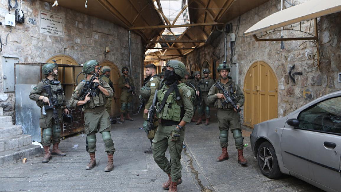 شهيد برصاص الاحتلال في قلنديا وهدم مسجد بجبل المكبر