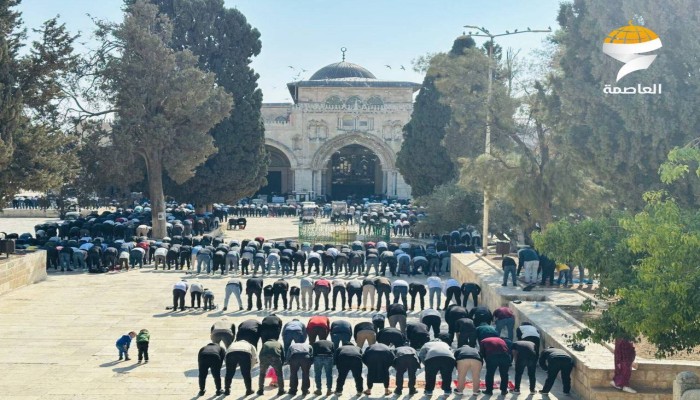 40 ألف مصلّ بالمسجد الأقصى وخطيبه ينتقد انشغال المسلمين عن غزة