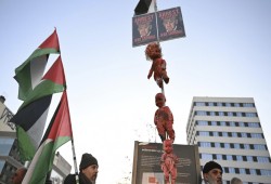 الشرطة الألمانية تعتقل متظاهرين خلال مسيرة داعمة لغزة ولبنان