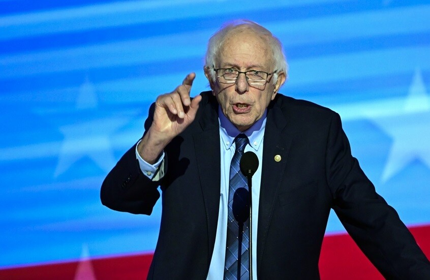 سيناتور أمريكي: حكومة نتنياهو ترتكب جرائم حرب وتطهير عرقي بغزة