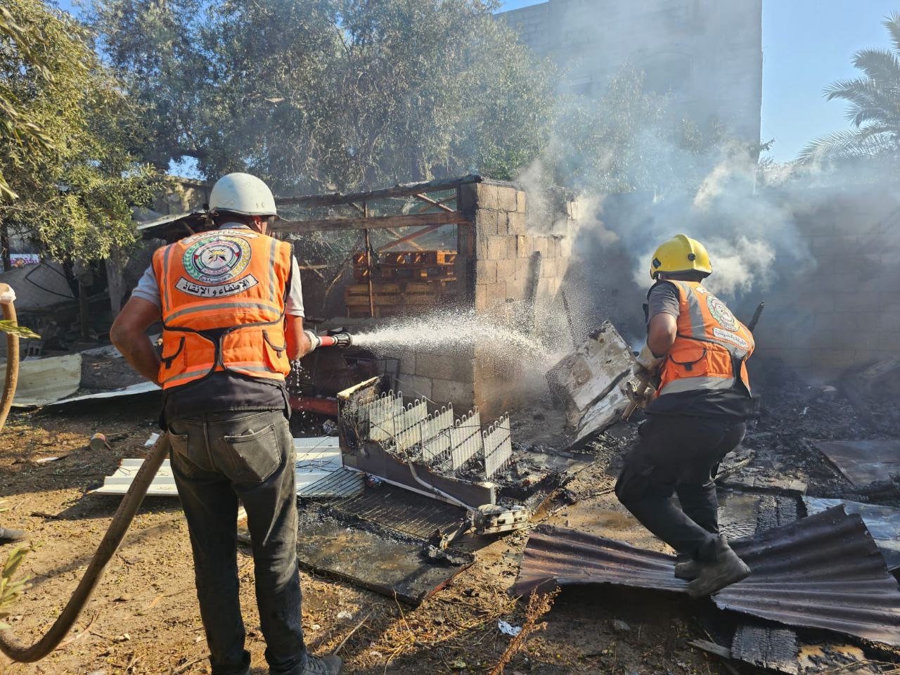 الدفاع المدني برفح يدعو لحماية طواقمه: الوضع كارثي بامتياز