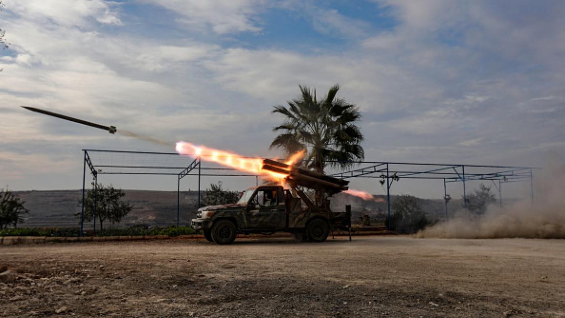 قوات المعارضة السورية تتوغل داخل مدينة حماة وتسقط طائرة للنظام