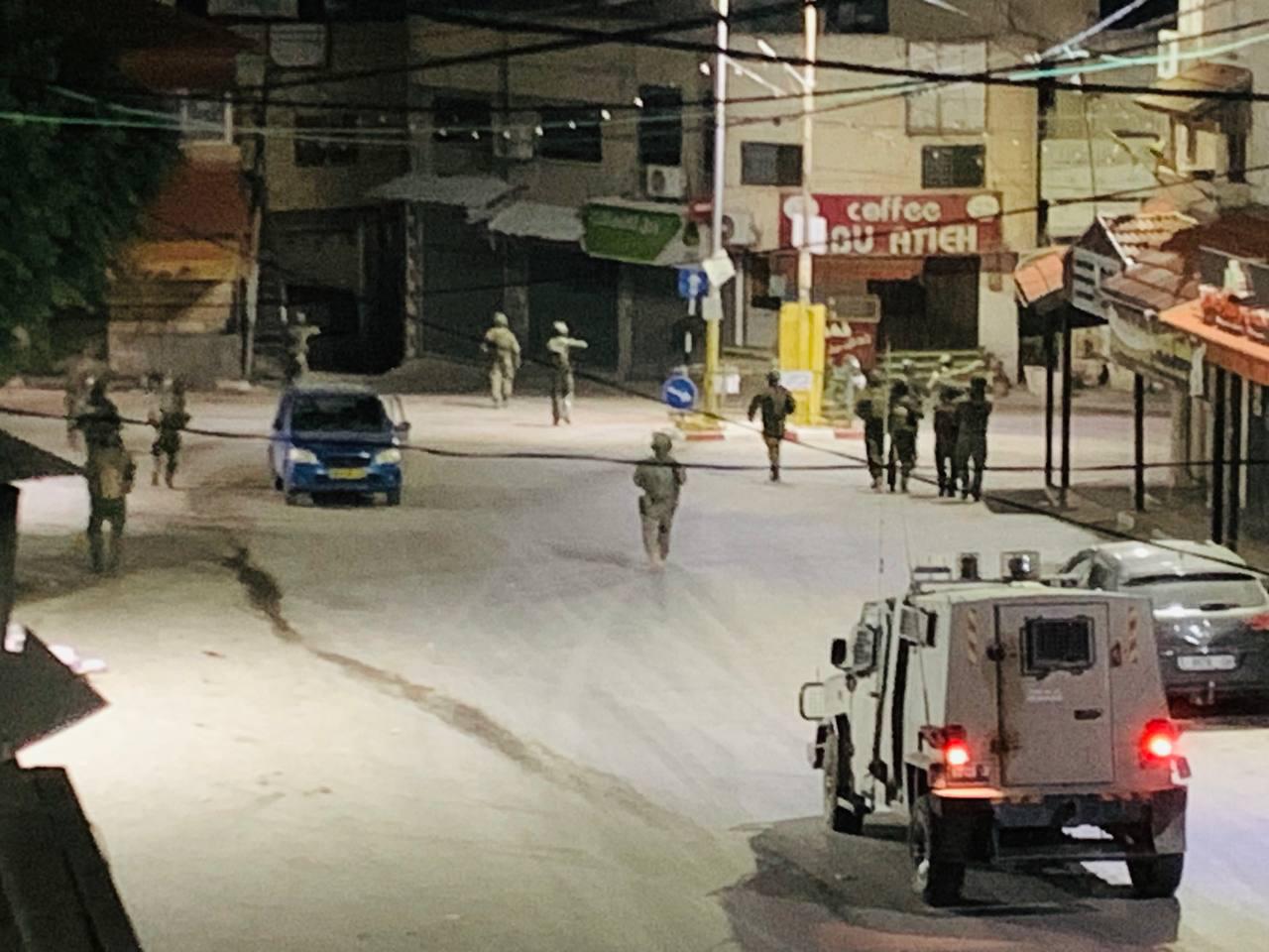 الاحتلال يشن حملة دهم واعتقالات بالضفة