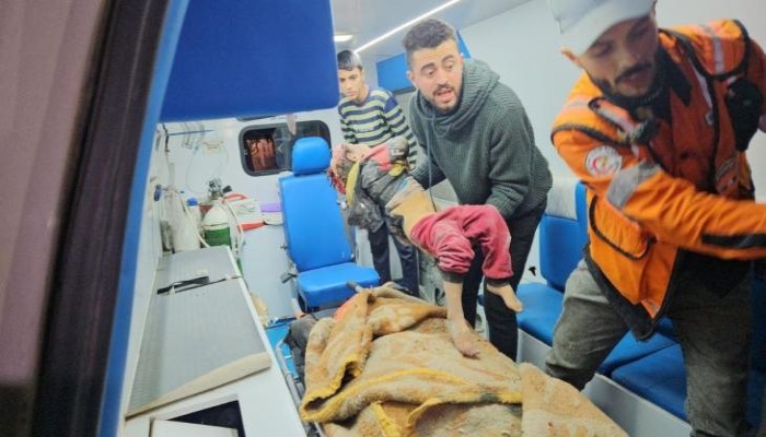 20 شهيدًا بقصف الاحتلال مدرسة تؤوي نازحين بخانيونس