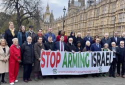 25 نائبا بريطانيا يطالبون بوقف تزويد الاحتلال الصهيوني بالسلاح