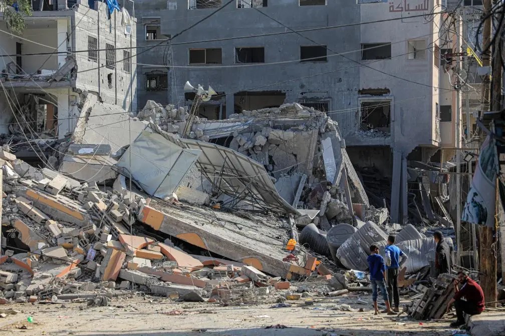 اليوم الـ 439 للعدوان على غزة.. الإبادة الجماعية مستمرة