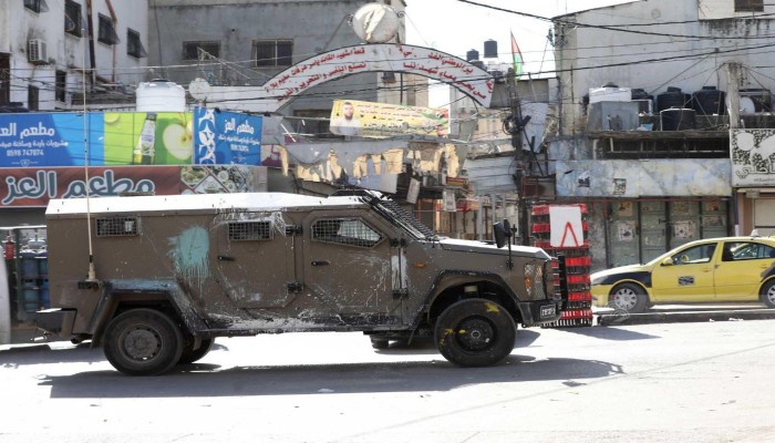 الاحتلال يشن حملة اقتحامات واعتقالات بالضفة