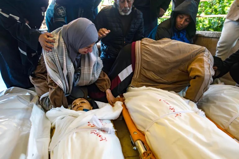 اليوم الـ 454 للعدوان على غزة.. الإبادة الجماعية مستمرة