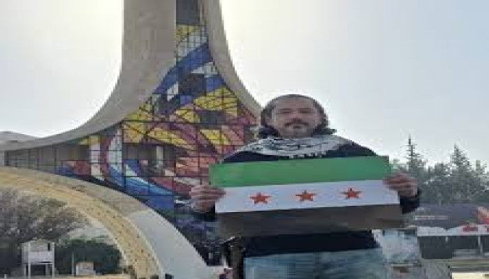 30 منظمة حقوقية تطالب لبنان بعدم ترحيل الشاعر عبد الرحمن يوسف إلى مصر