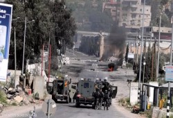 الاحتلال يواصل الاقتحامات بالضفة.. واشتباكات مع المقاومة في الخليل