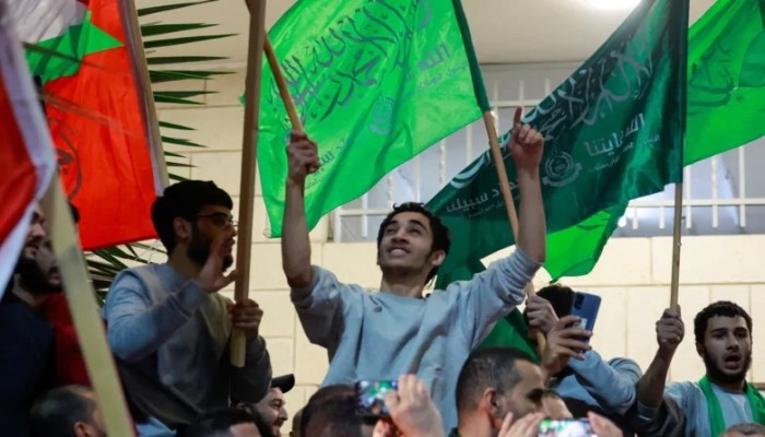 احتفالات بالضفة والقدس لاستقبال المحررين من سجون الاحتلال