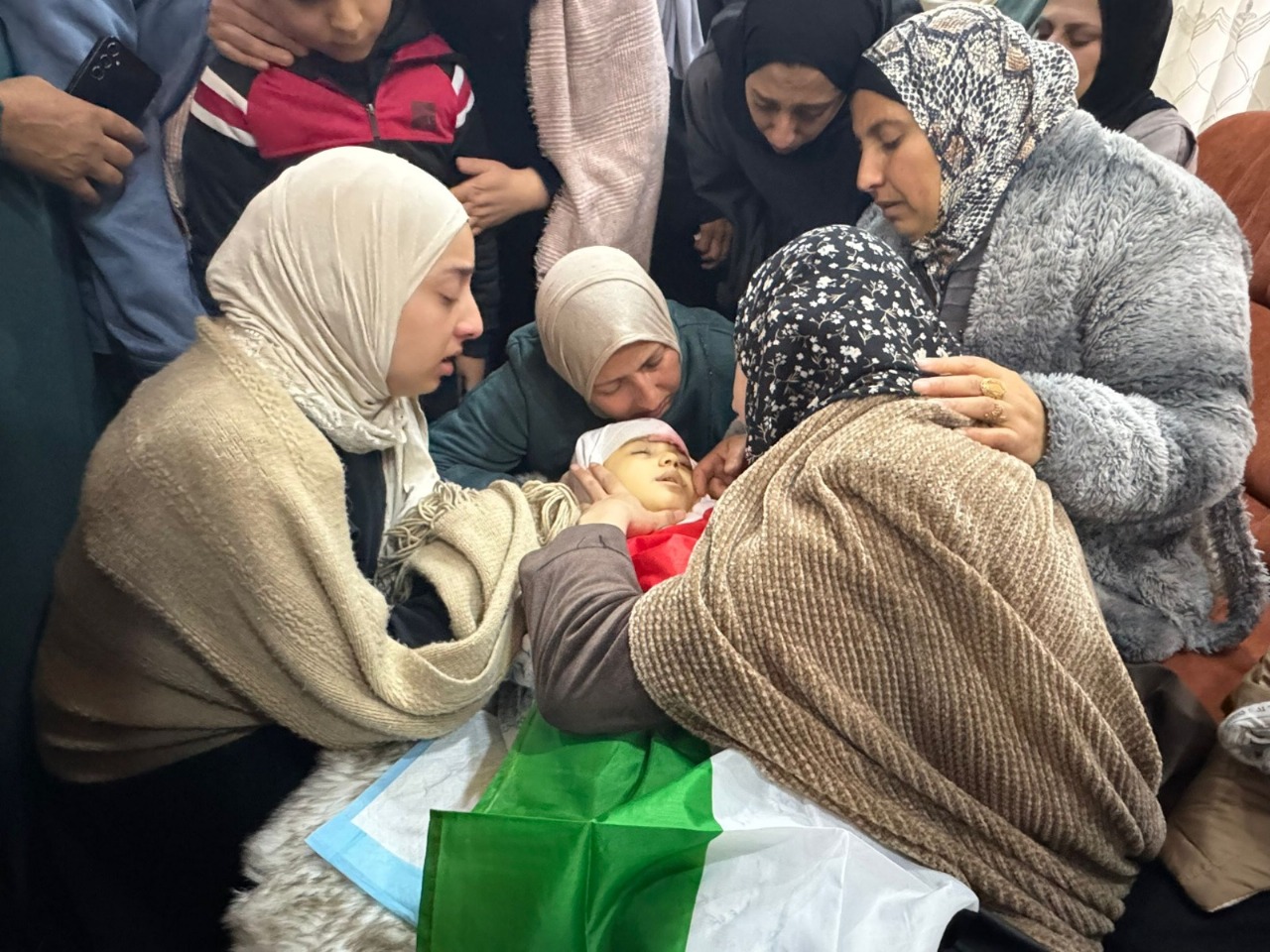 تشييع الشهيدة الطفلة ليلى الخطيب في جنوب جنين