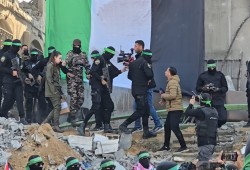 الاحتلال يعطّل الإفراج عن الأسرى الفلسطينيين برغم تسلّم 8 صهاينة