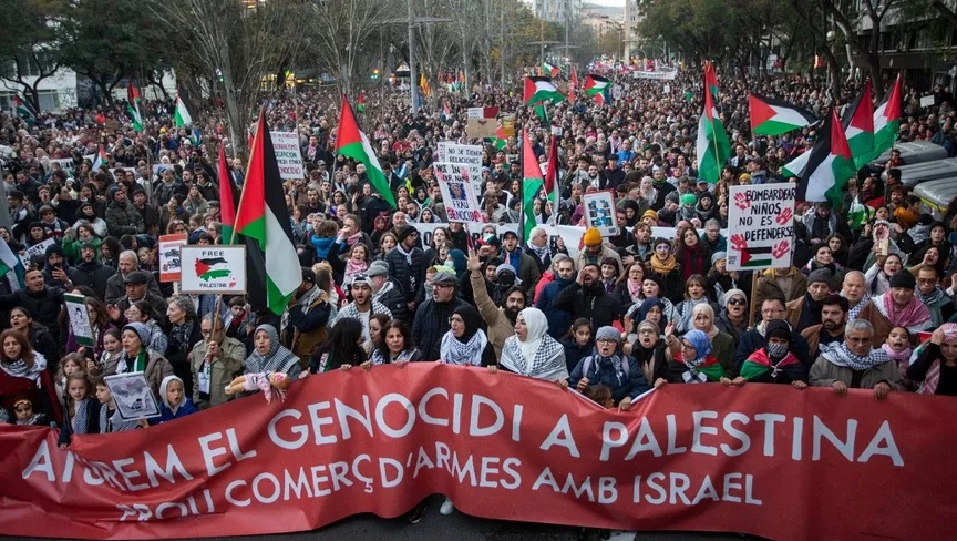 إسبانيا ترفض اقتراحا صهيونيا لاستقبال فلسطينيين من غزة