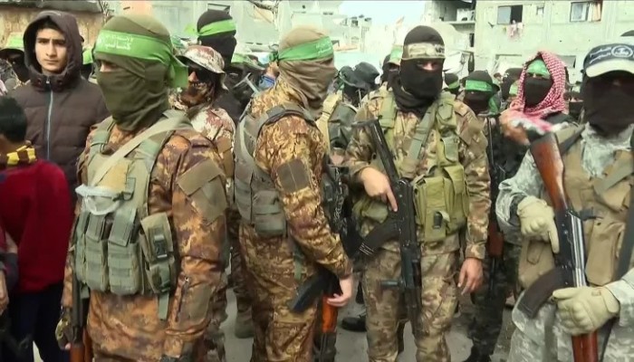 بجنازة عسكرية شعبية.. جماهير غزة تشيع القائد مروان عيسى