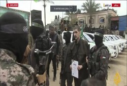 القسام تسلم 3 أسرى صهاينة وتوجه رسائل سياسية للاحتلال