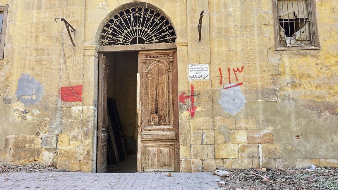 سلطات الانقلاب تهدم مقبرة محمود سامي البارودي التاريخية