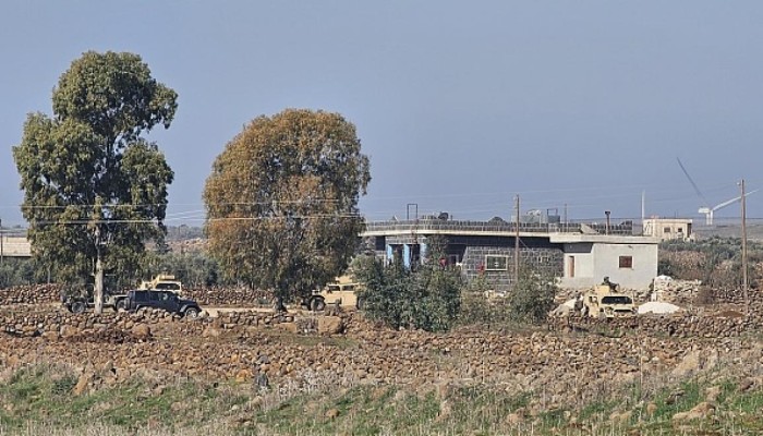 العدو الصهيوني يقصف جنوبي سورية ويتوغل في ريف القنيطرة