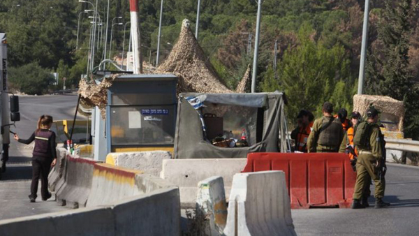 الاحتلال يقتحم قرية مردا في سلفيت ويغلق حاجز الحمرا بالأغوار