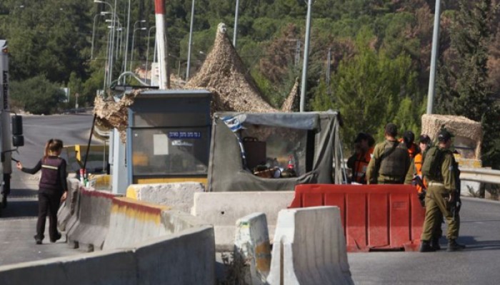 الاحتلال يقتحم قرية مردا في سلفيت ويغلق حاجز الحمرا بالأغوار